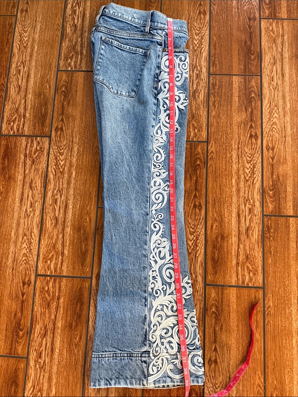 Alice + Olivia cropped Bootcut Embroidered Women’s Jeans - Picture 6 of 6
